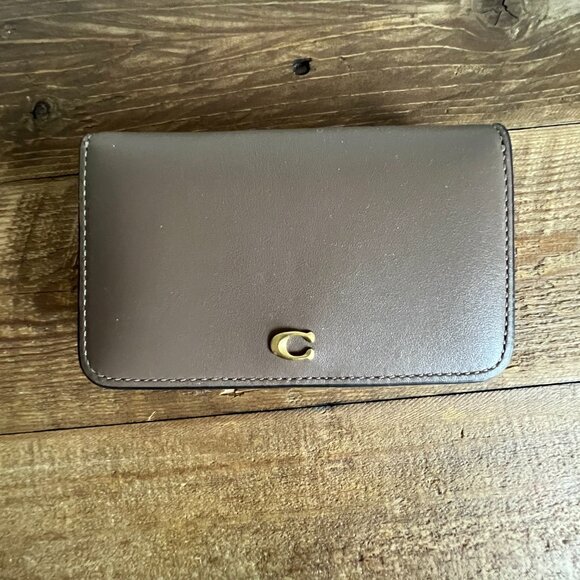 Coach Handbags - Coach small card wallet - Like New!